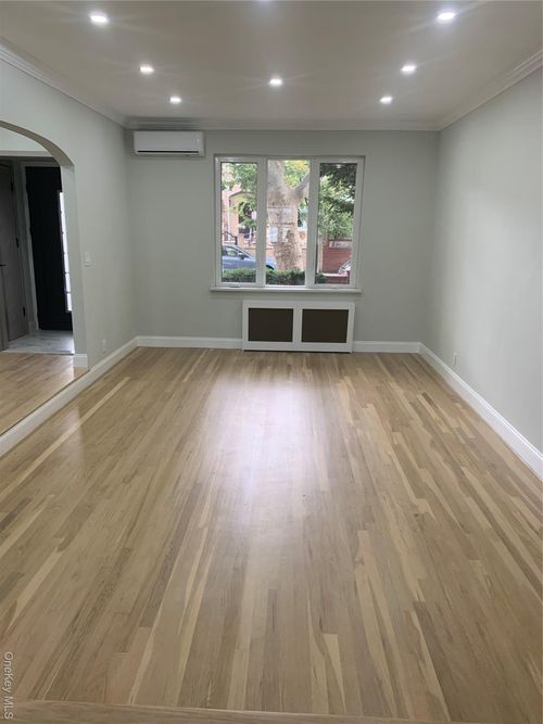 10841 64th Rd, Forest Hills, NY, 11375-1415 | Card Image