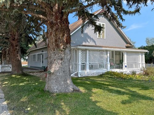 302 N 5th St, Manhattan, MT, 59741-2271 | Card Image