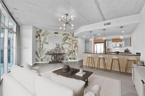 h2509-3301 Ne 1st Ave, Miami, FL, 33137-4171 | Card Image