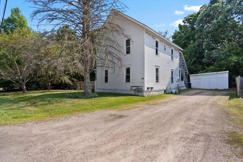 24 North St, Essex Junction, VT, 05452-3129 | Card Image