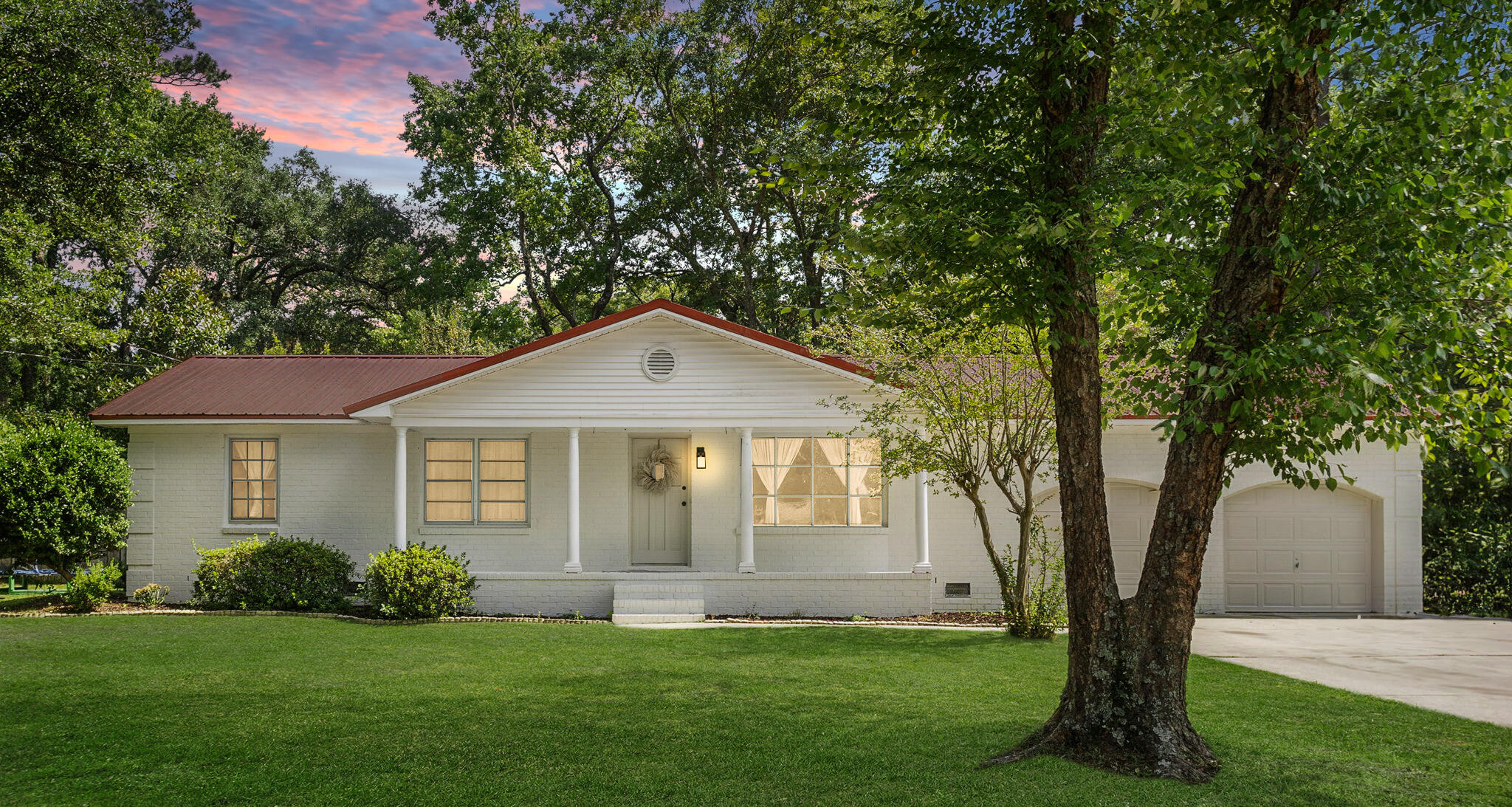 Arbor Rd, Summerville, SC 29485