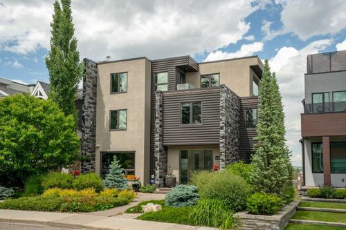 2022 29 Ave Sw, Calgary, AB, T2T1N3 | Card Image