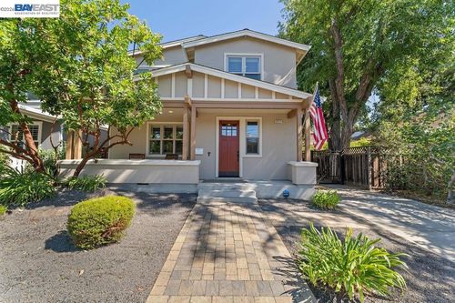 2577 8th St, Livermore, CA, 94550-4605 | Card Image
