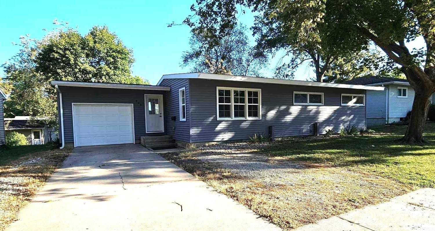 6th Ave, Charles City, IA 50616