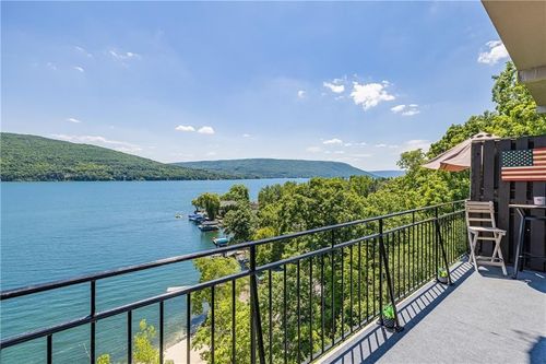 3 Cliffside Dr, Canandaigua, NY, 14424 | Card Image