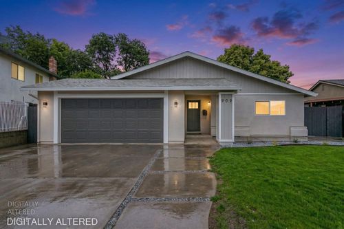 909 Regatta Drive, Sacramento, CA, 95833 | Card Image