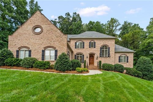 8312 Linville Oaks Dr, Oak Ridge, NC, 27310-9864 | Card Image