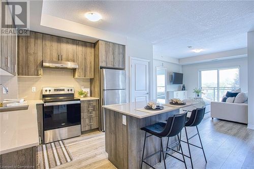215-121 Highway 8, Hamilton, ON, L8G0A3 | Card Image