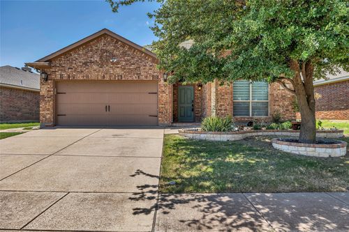 10901 Irish Glen Trl, Haslet, TX, 76052-5601 | Card Image