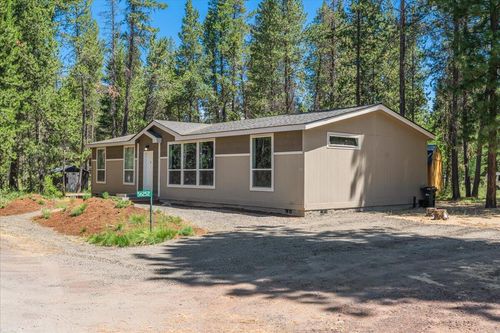 56252 Comet Dr, Bend, OR, 97707-2261 | Card Image