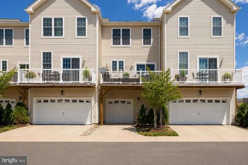 42800 San Sebastian Ter, CHANTILLY, VA, 20152-6737 | Card Image