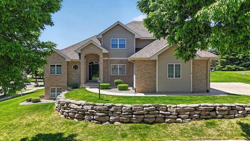 9101 Settlers Road, MADISON, WI, 53717 | Card Image