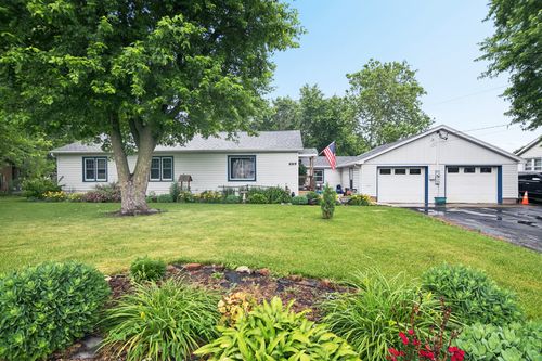 889 Armour Rd, Bourbonnais, IL, 60914-2033 | Card Image