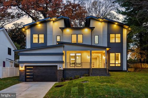 7306 Sportsman Dr, Falls Church, VA, 22043-1046 | Card Image