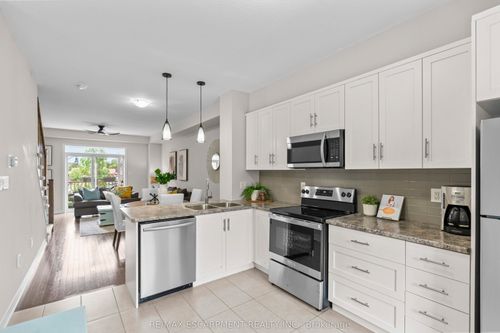 53-215 Dundas St E, Waterdown, ON, L8B0X1 | Card Image