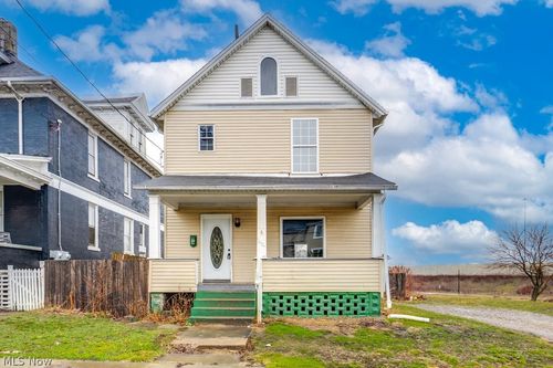 1607 9th St Sw, Canton, OH, 44706-5189 | Card Image