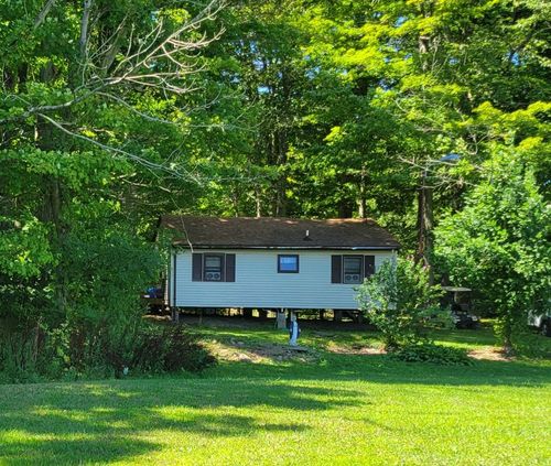 8580 Rick Rd, McKean, PA, 16426-1115 | Card Image