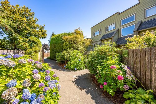 203-2250 Manor Pl, Comox, BC, V9M1C5 | Card Image