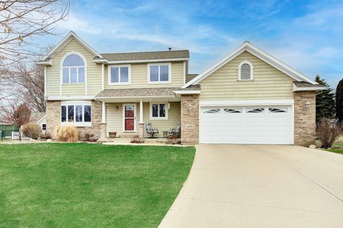 1001 4th Pl Nw, Kasson, MN, 55944-1086 | Card Image