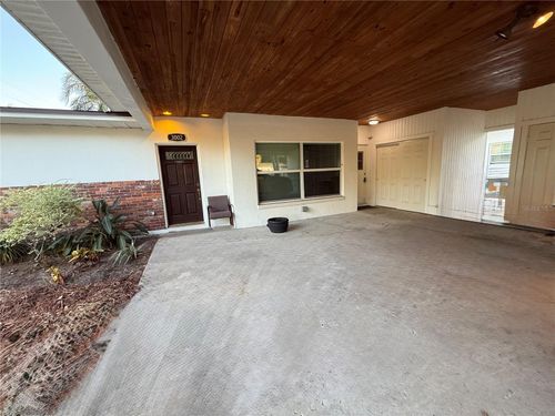 3002 W Marlin Ave, TAMPA, FL, 33611-3815 | Card Image
