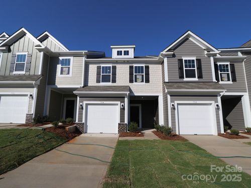 754 Kitfox Dr Nw, Concord, NC, 28027-8999 | Card Image