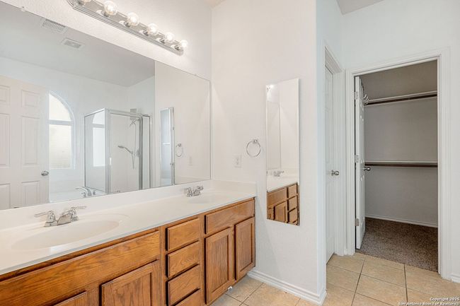 23014 Airedale Ln, House other with 4 bedrooms, 3 bathrooms and null parking in San Antonio TX | Image 9