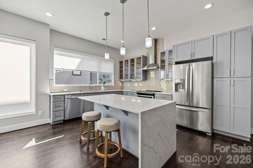b-928 Westbrook Dr, Charlotte, NC, 28202-1046 | Card Image