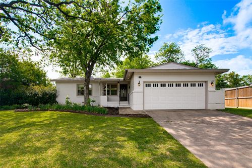 11216 Flamingo Ln, Dallas, TX, 75218-1901 | Card Image