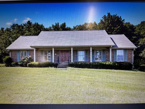 429 Nesbitt Ln, Madison, TN, 37115-2527 | Card Image