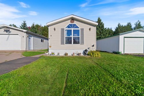 4 Plumtree Cir, Duluth, MN, 55810-1922 | Card Image