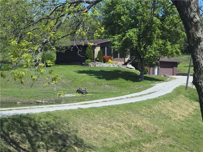 33295 Bethel Church Rd, House other with 3 bedrooms, 3 bathrooms and null parking in Osawatomie KS | Image 72