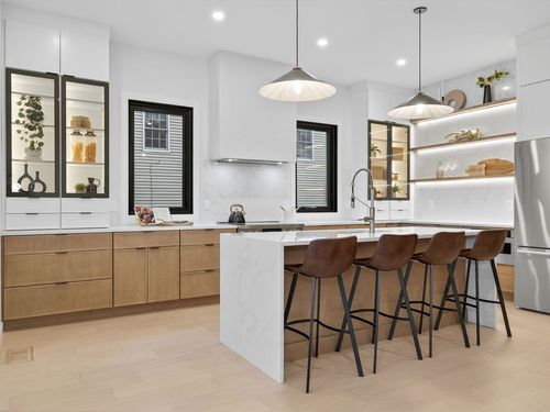 2-10 Crescent St, Newton, MA, 02465-2008 | Card Image