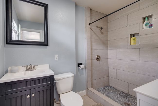 207 Inwood Dr, Home with 4 bedrooms, 3 bathrooms and 2 parking in Palestine TX | Image 14