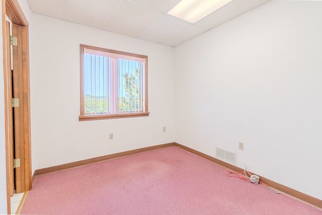 1027 W Main St, Home with 0 bedrooms, 0 bathrooms and 29 parking in Mt. Pleasant Twp - Wml PA | Image 25