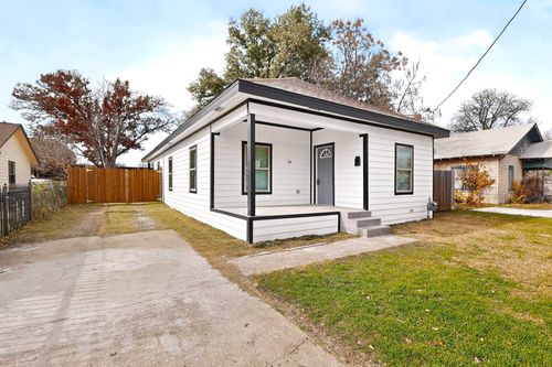 633 Ogden Ave, Dallas, TX, 75211-4646 | Card Image