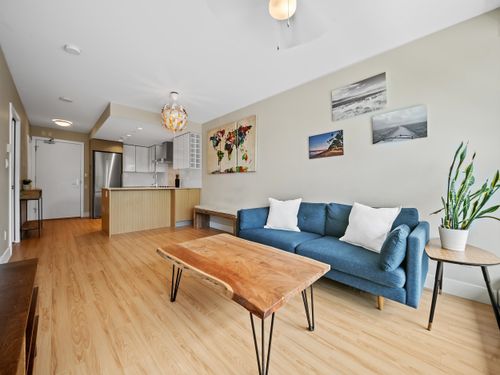 213-159 W 2nd Avenue, Vancouver, BC, V5Y0L8 | Card Image