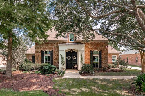3838 Twelve Oaks Ave, Baton Rouge, LA, 70820-2000 | Card Image