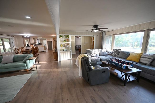 1013 Quail Ln, House other with 3 bedrooms, 2 bathrooms and 3 parking in Eagle Lake TX | Image 14