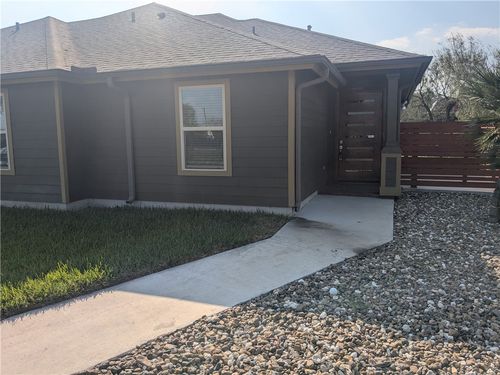 b40-5375 County Road 73a, Robstown, TX, 78380 | Card Image