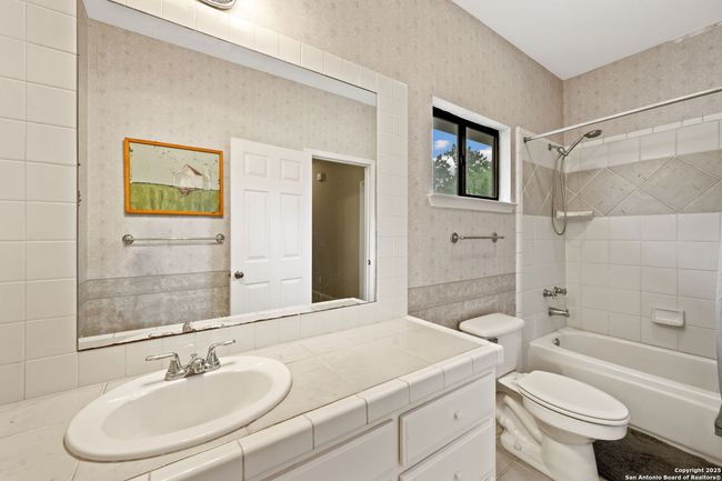 7 Mcinnis Ct, House other with 3 bedrooms, 3 bathrooms and null parking in Bulverde TX | Image 21