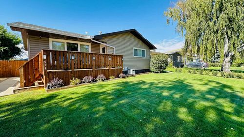 411 8 Street E, Drumheller, AB, T0J0Y5 | Card Image