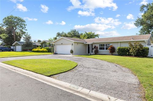 6623 12th Ter N, ST PETERSBURG, FL, 33710-6121 | Card Image