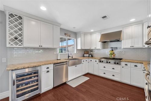 2622 S Pacific Ave, Santa Ana, CA, 92704-5739 | Card Image