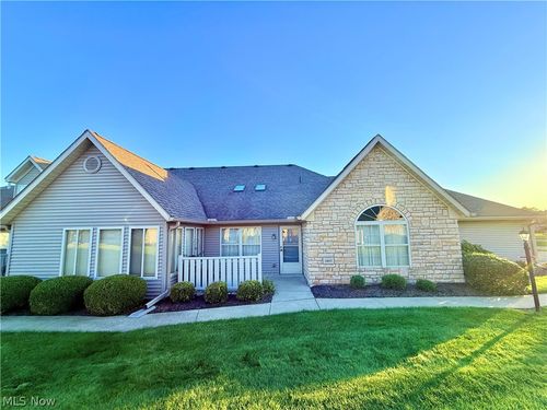 1460 Laurenbrook Ln Ne, Massillon, OH, 44646-5316 | Card Image