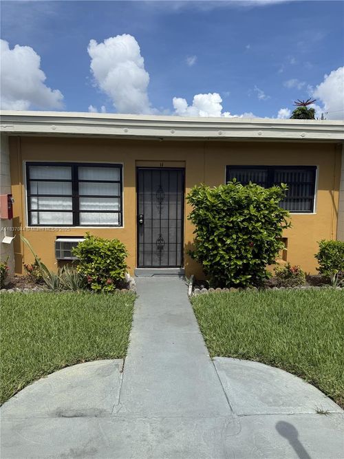 apt-2-11-1845 Pembroke Rd, Hollywood, FL, 33020-6359 | Card Image