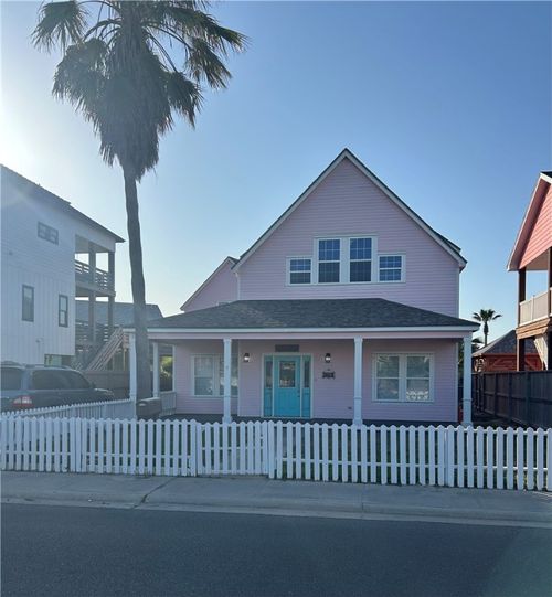 902 S 11th St, Port Aransas, TX, 78373-5348 | Card Image