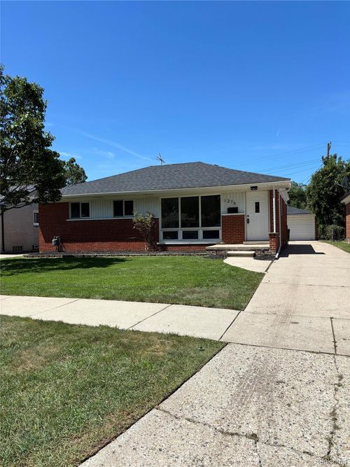 12761 Columbia, Redford, MI, 48239-2714 | Card Image