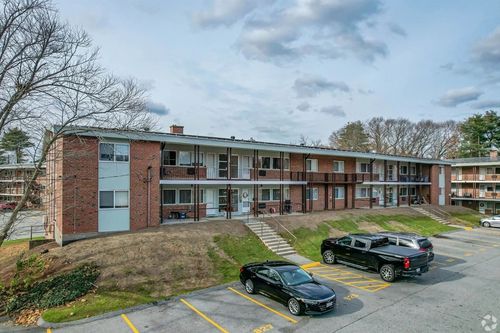 8-8 Lake View Gardens, Natick, MA, 01760 | Card Image