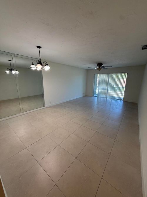 124-5515 N Lakewood Circle N, Margate, FL, 33063 | Card Image