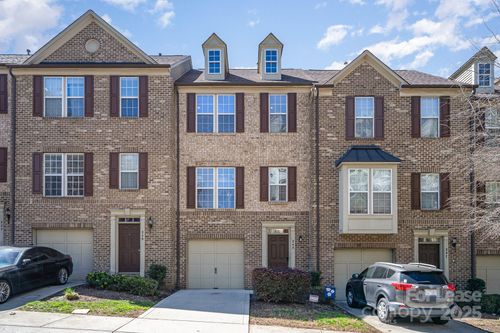 243 Lincoln St, Charlotte, NC, 28203-4169 | Card Image